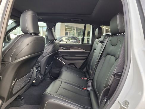 New 2024 Jeep Grand Cherokee Limited 4xe image 12