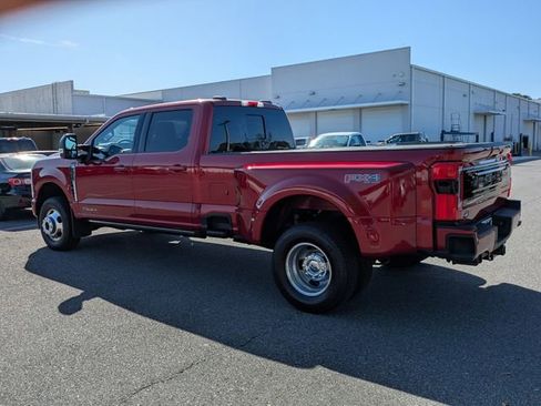 Used 2026 Ford F350 Platinum w/ FX4 Off-Road Package image 5