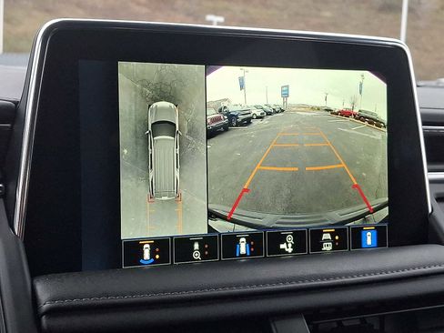 Used 2024 Chevrolet Tahoe Z71 w/ Luxury Package image 19