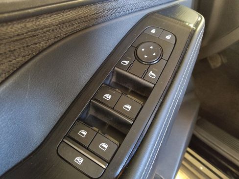 Used 2022 Nissan Rogue SV image 27