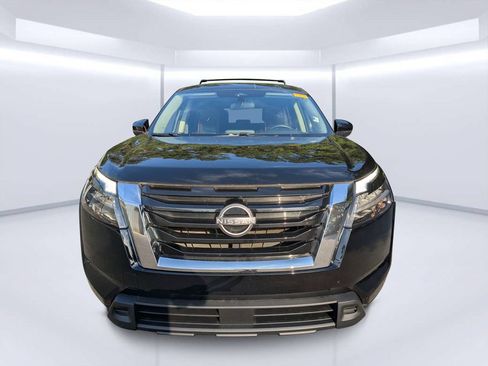 Used 2023 Nissan Pathfinder SV FWD image 8