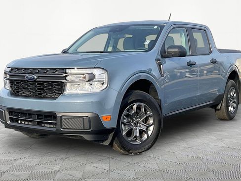 Used 2024 Ford Maverick XLT image 2