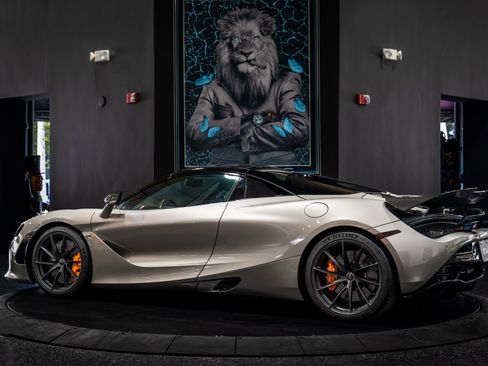 Used 2020 McLaren 720S Luxury image 11
