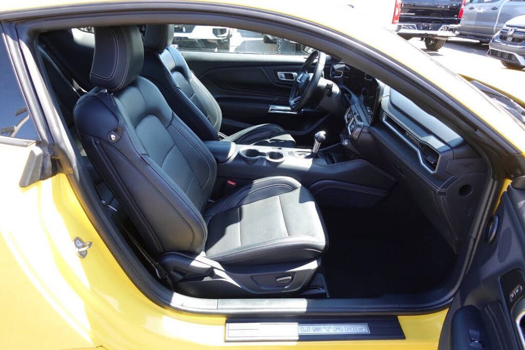 Used 2024 Ford Mustang Premium RWD image 27