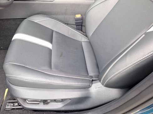 Used 2025 Toyota Camry SE image 16