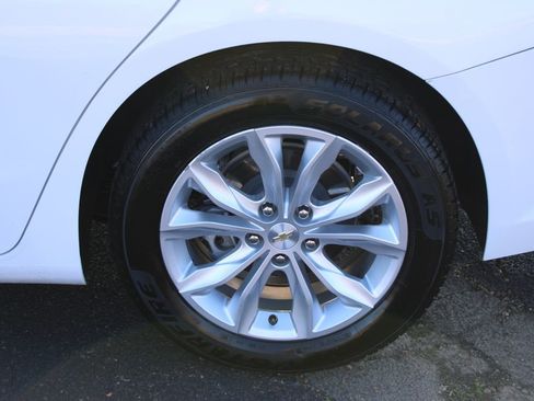 Used 2024 Chevrolet Malibu LT image 46