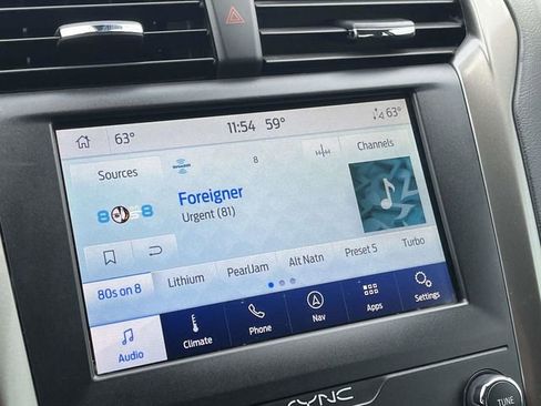 Used 2019 Ford Fusion SE image 29