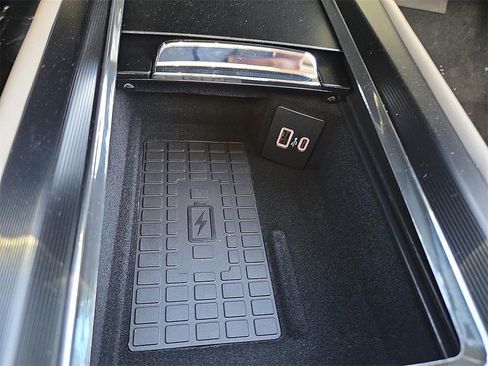 New 2026 Lincoln Corsair Premiere image 15