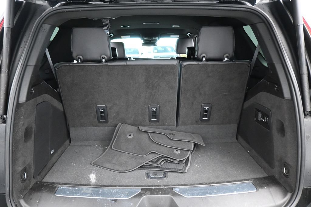 Used 2023 Cadillac Escalade Luxury RWD image 43
