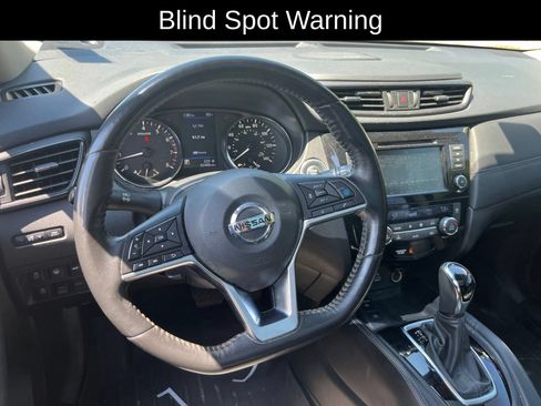Used 2018 Nissan Rogue SL w/ Premium Package AWD/4WD image 15