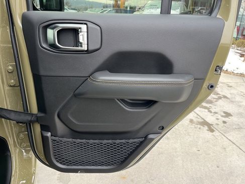 New 2026 Jeep Gladiator Sport image 24