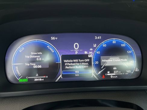 Used 2023 Toyota Crown XLE image 8