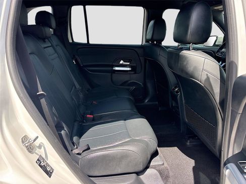 Used 2023 Mercedes-Benz EQB 250+ image 26