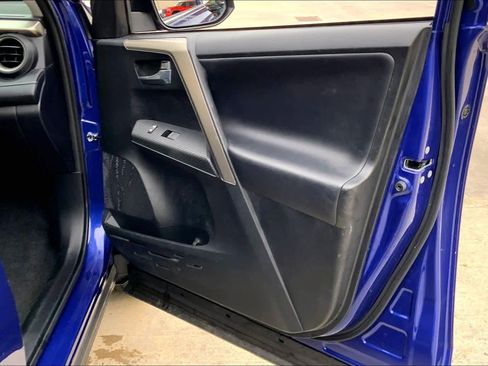 Used 2015 Toyota RAV4 Limited w/ Technology Package image 23