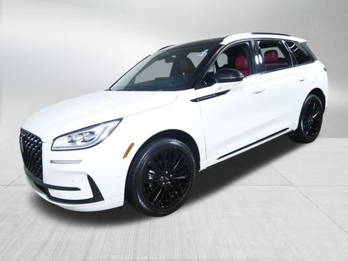 Used 2023 Lincoln Corsair Reserve w/ Equipment Group 202A AWD/4WD image 3