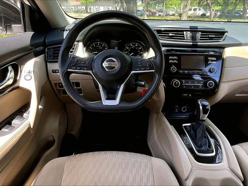 Used 2017 Nissan Rogue S w/ S Appearance Package image 8