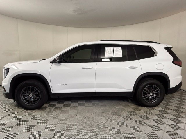 Used 2025 GMC Acadia Elevation FWD image 3