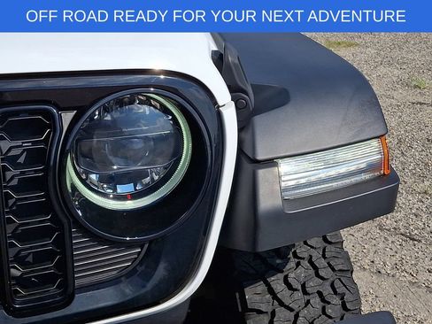 Used 2024 Jeep Wrangler Unlimited AWD/4WD image 9