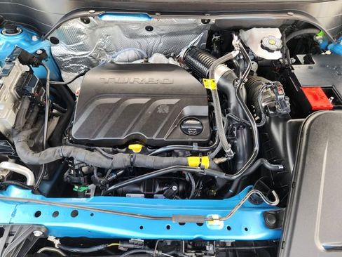 Used 2025 Chevrolet Trax RS w/ Sunroof Package FWD image 31