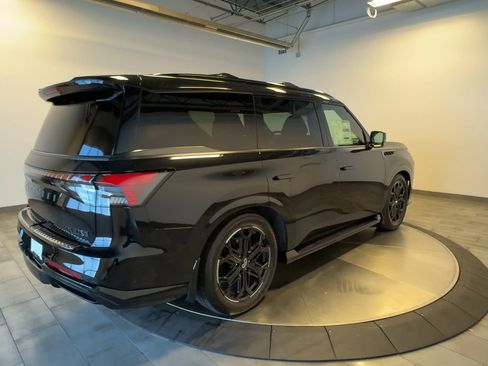 New 2026 INFINITI QX80 4WD image 8