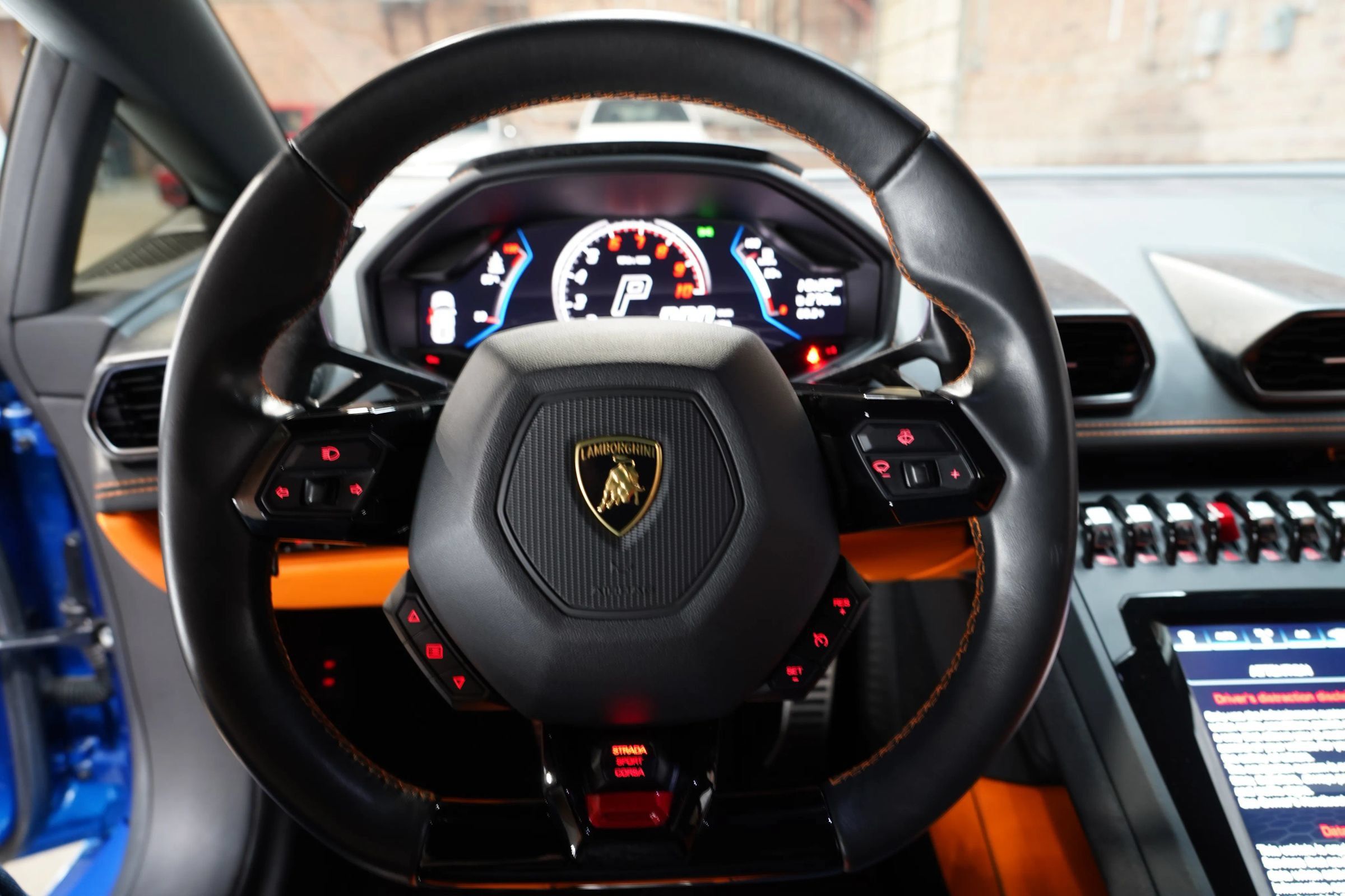 Used 2020 Lamborghini Huracan EVO RWD image 65
