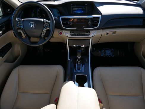 Used 2015 Honda Accord EX-L image 10