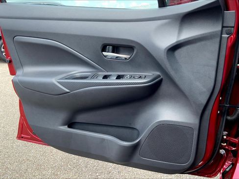 New 2025 Nissan Versa SV image 18