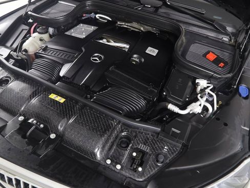 Used 2022 Mercedes-Benz Maybach GLS 600 4MATIC image 32