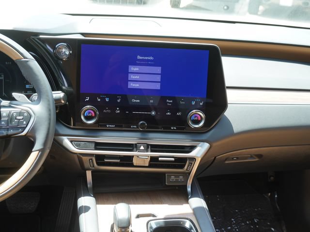 Used 2025 Lexus RX 350h w/ Kick Sensor & Tow Package AWD/4WD image 14