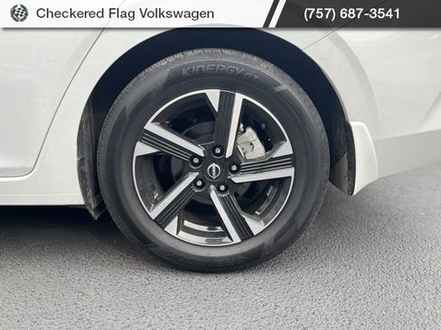 Used 2024 Nissan Sentra SV image 4