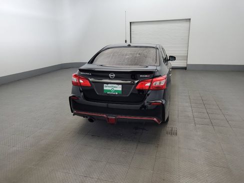 Used 2018 Nissan Sentra NISMO FWD image 7