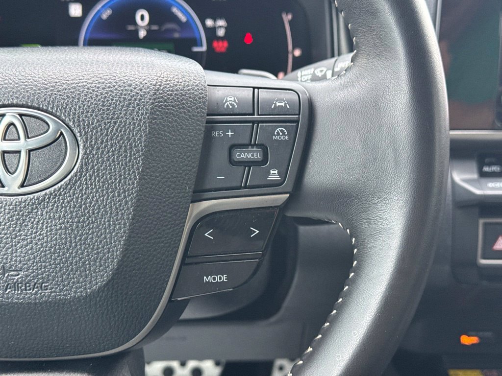 Certified 2025 Toyota Camry SE FWD image 28