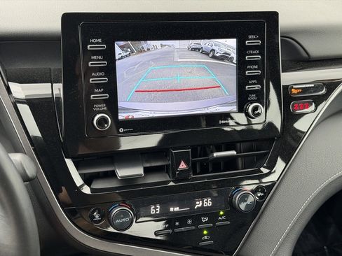 Used 2024 Toyota Camry SE image 25