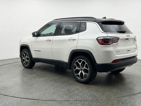 Used 2025 Jeep Compass Limited AWD/4WD image 6