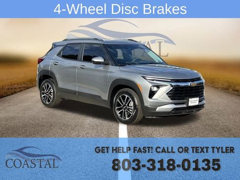 Used 2024 Chevrolet TrailBlazer LT w/ Driver Confidence Package image 3