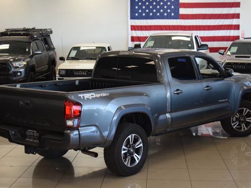 Used 2019 Toyota Tacoma TRD Sport w/ Technology Package image 28