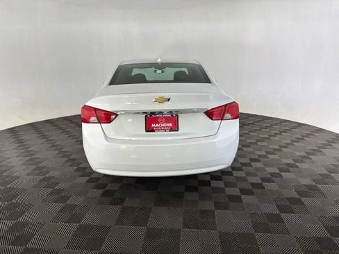 Used 2019 Chevrolet Impala LT FWD image 6