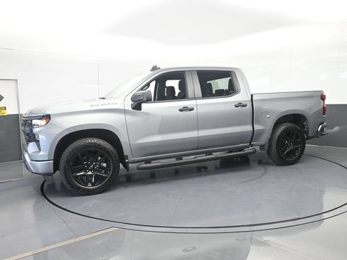 Used 2025 Chevrolet Silverado 1500 Custom w/ Turbomax Blackout Package RWD image 2