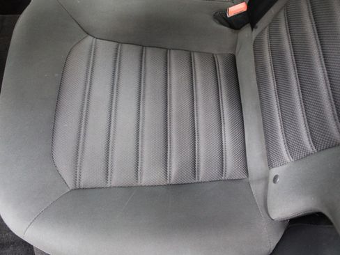 Used 2017 Ford Fusion SE image 19