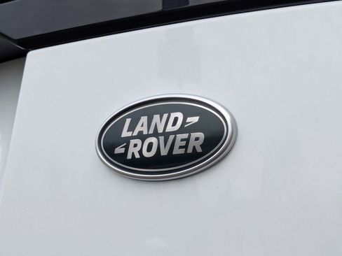 Used 2020 Land Rover Range Rover Velar R-Dynamic S image 34