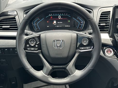 Used 2023 Honda Odyssey Touring image 22