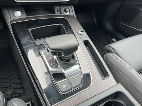 Used 2025 Audi Q5 2.0T Premium Plus w/ Premium Plus Package image 18