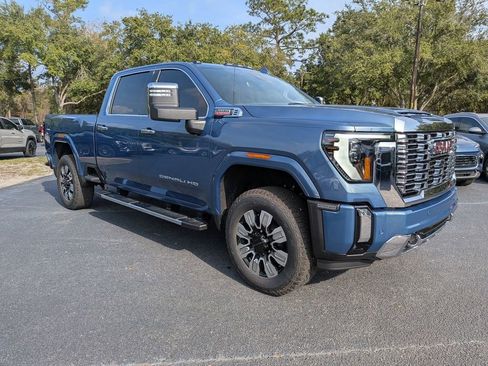 New 2026 GMC Sierra 2500 Denali w/ Denali Reserve Package image 2
