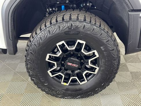 New 2026 GMC Sierra 2500 AT4X image 12