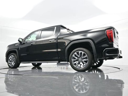 Used 2025 GMC Sierra 1500 Denali w/ Denali Reserve Package AWD/4WD image 45