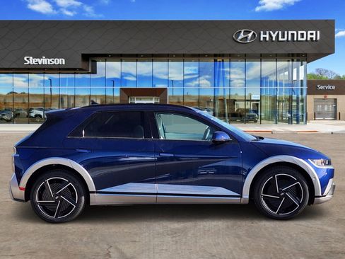 New 2026 Hyundai Ioniq 5 Limited AWD/4WD image 4