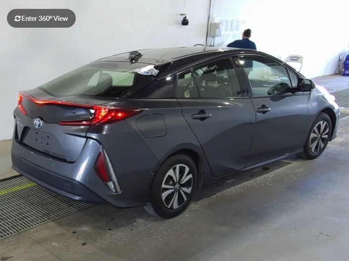 Used 2019 Toyota Prius Prime FWD image 2