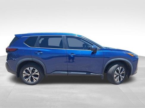 Certified 2022 Nissan Rogue SV w/ SV Premium Package FWD image 9