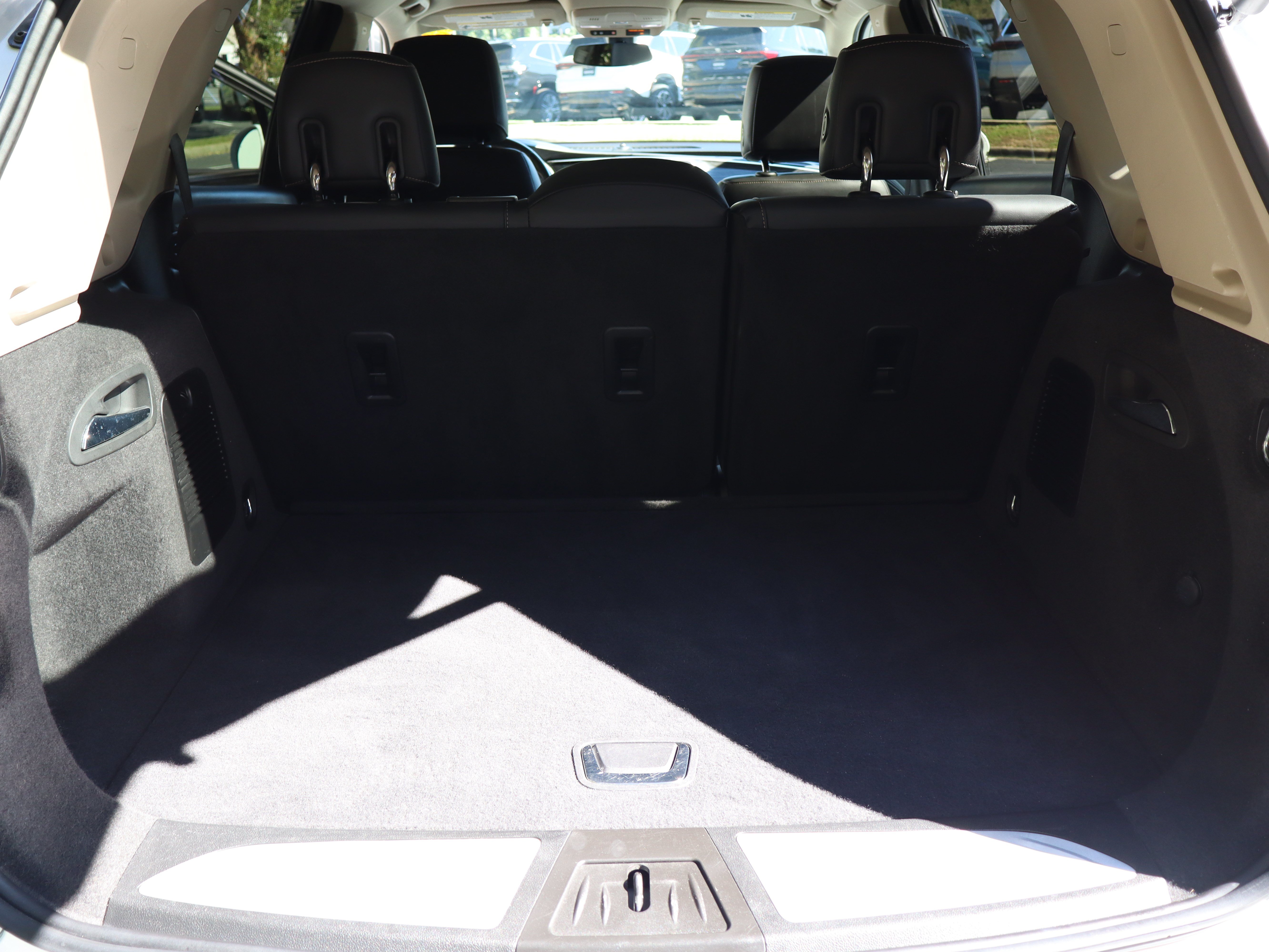 Used 2018 Buick Envision Essence FWD image 42