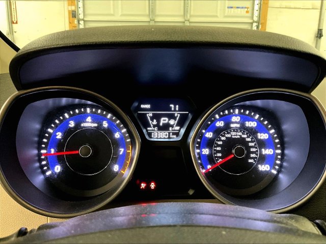 Used 2016 Hyundai Elantra SE FWD image 19